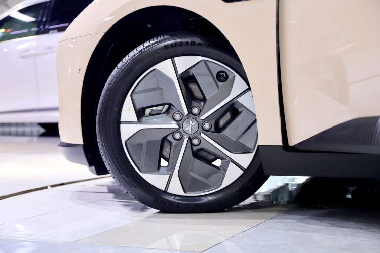 Used XPeng MONA M03 2024 620 with Ultra-Long Range
