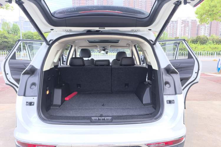 Used JETOUR X90 2019 1.5T Automatic Luxury Model 5 Seats Emission Standard China V