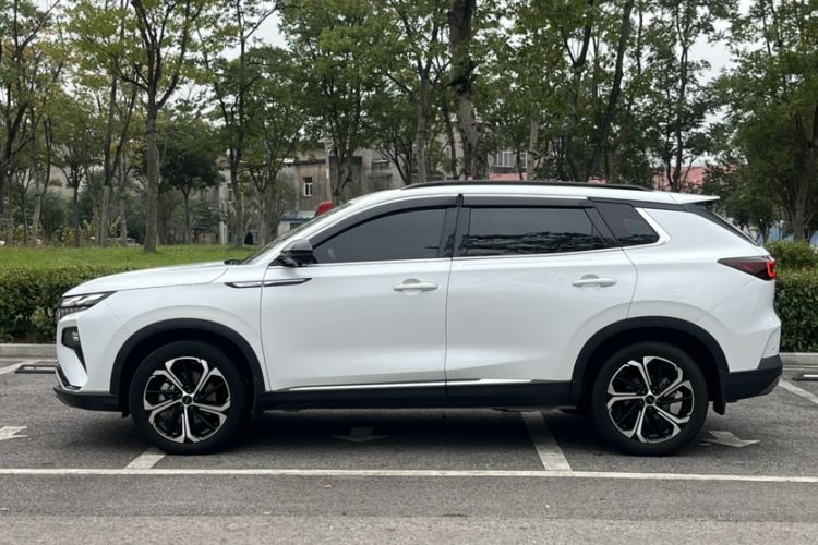 Used Dongfeng Aeolus Huge 2022 Mach Power 1.5T Dare-Enjoy Edition · Smart
