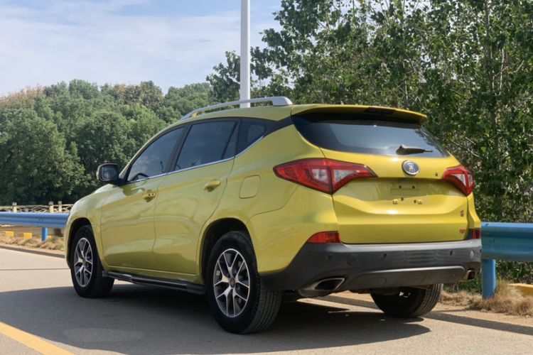 Used BYD Song 2016 Gaishi Edition 1.5TID Automatic Luxury Model
