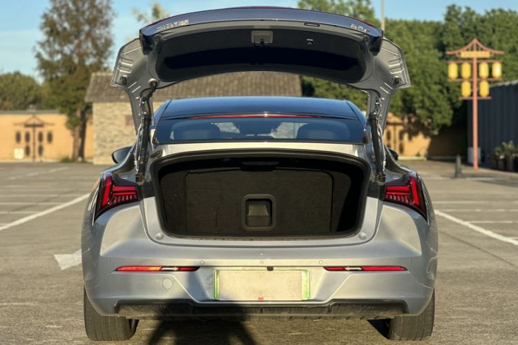 Used NETA S 2023 All-Electric 520 km Range Rear-Drive Version