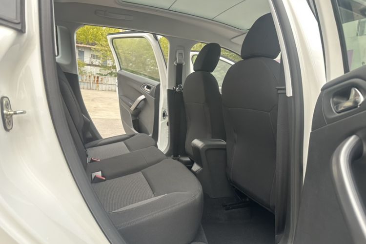 Used Peugeot 2008 2016 230THP Automatic Fashion Edition

