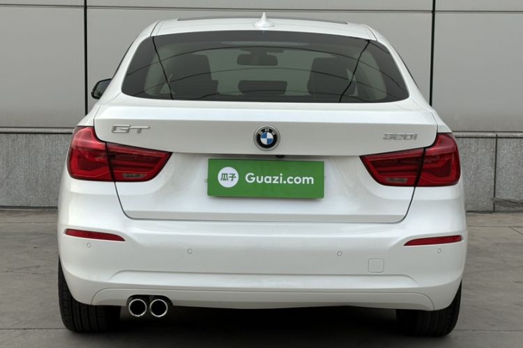 Used BMW 3 Series GT 2018 320i Sport Edition Exterior 3