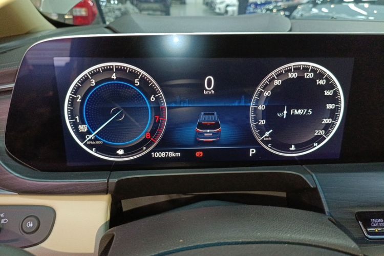 Used Buick GL8 2022 ES Landtrek 653T Luxury Edition