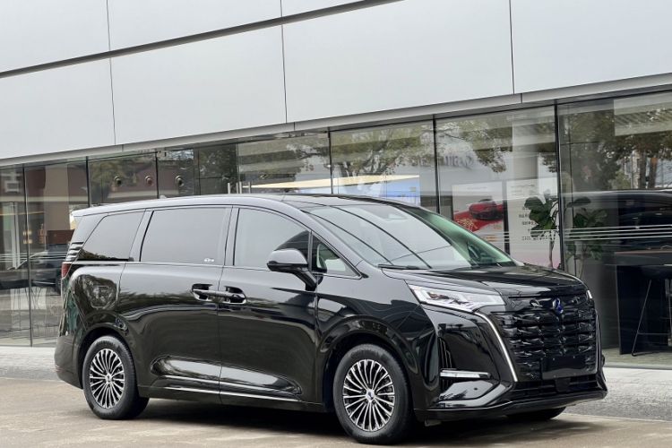 Used Denza D9 2024 DM-i 980 Four-Wheel Drive Prestige Model