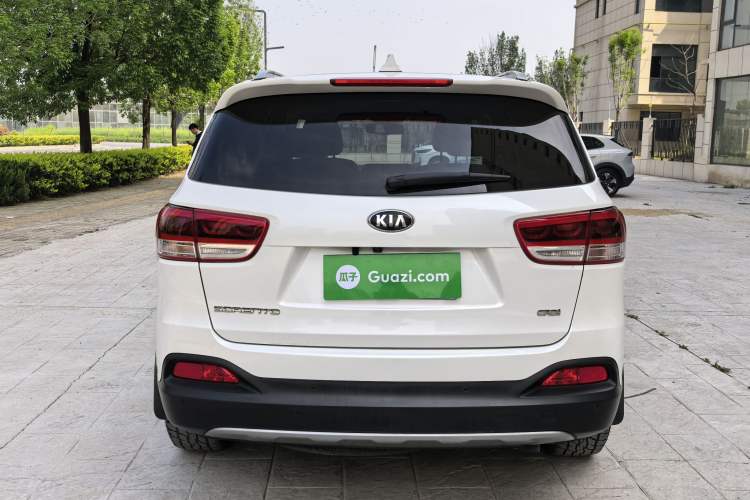 Used Kia Sorento 2015 Sorento L 2.2T Diesel 4WD Elite Edition 7 Seats China IV Standard Exterior 4