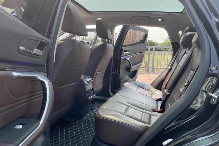 Used Wey VV5 2019 Upgraded Model 2.0T Two-Wheel Drive Ultra-Luxury Version China V Standard Interior 4