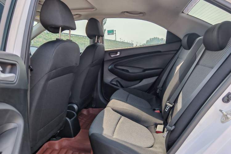 Used Hyundai Verna (older generation) 2017 1.4L Automatic YueXiang Edition China V-standard