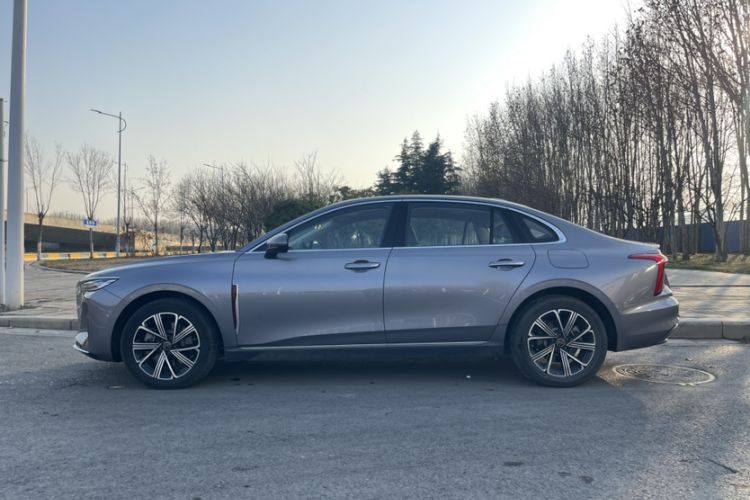 Used Hongqi H5 PHEV 2025 170 Super Hybrid Version
