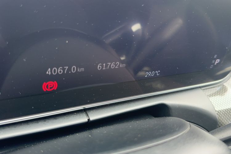 Used Mercedes-Benz C-Class 2022 Revised C 260 L Starry Night Sport Edition Odometer Close Up