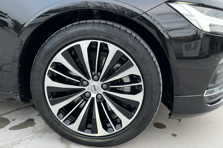 Used Volvo S90 2024 B5 Zhiyi Luxury Edition