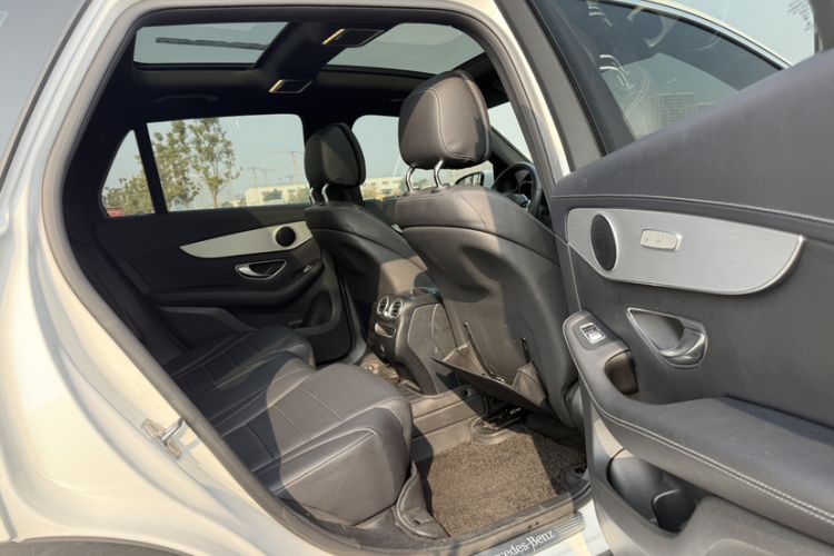 Used Mercedes-Benz GLC 2021 GLC 260 L 4MATIC Dynamic Edition Interior 5