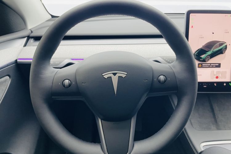 Used Tesla Model Y 2023 Rear-Wheel-Drive Version
