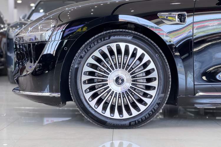 Used Hima S9T 2025 Model Pure Electric Four-Wheel-Drive Ultra