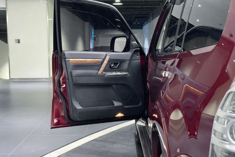 Used Mitsubishi Pajero 2019 3.0L Automatic Prestige Edition