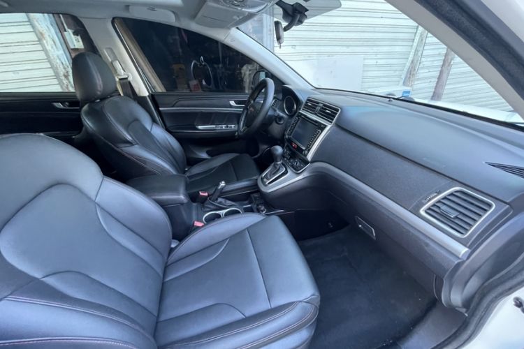 Used Haval H6 2015 Sport Edition 1.5T Automatic Two-Wheel Drive Luxury Model