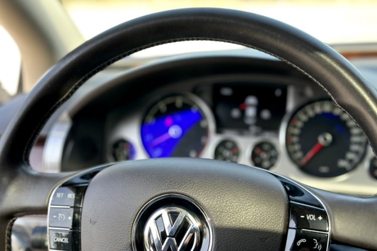 Used Volkswagen Phaeton 2015 3.0L Smart Edition
