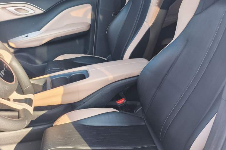 Used BYD Seagull 2024 Honor Edition 305km Dynamic Version Interior 2