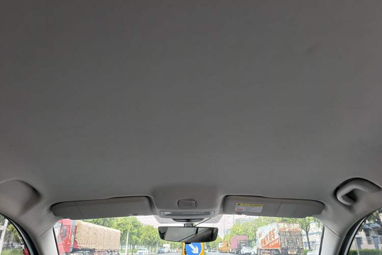 Used Roewe i5 2021 1.5L Manual Platinum Edition
