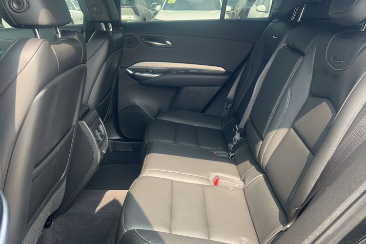 Used Cadillac XT4 2020 28T Two-Wheel-Drive Leading Version
