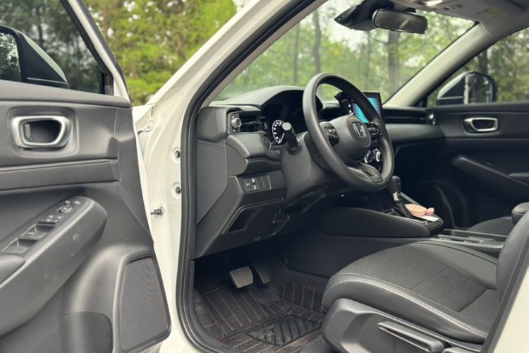 Used Honda Vezel 2023 1.5L CVT Tech Edition Interior 6