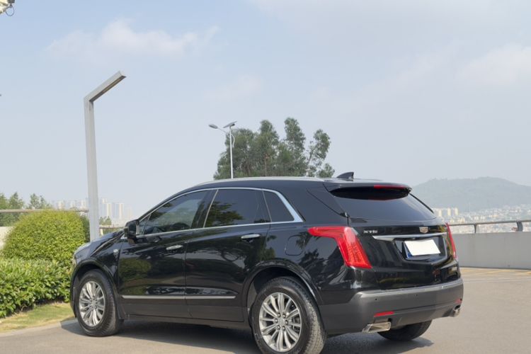 Used Cadillac XT5 2018 25T Luxury Model
