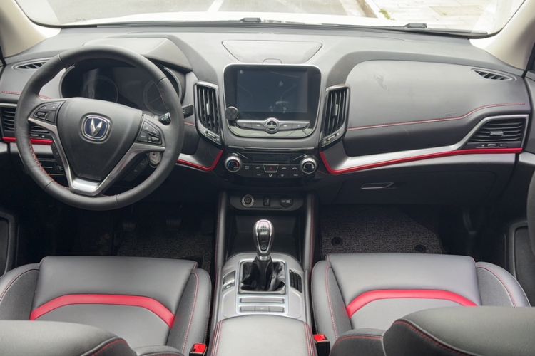 Used CHANGAN CS55 2018 1.5T Manual Colorful Model China V Standard