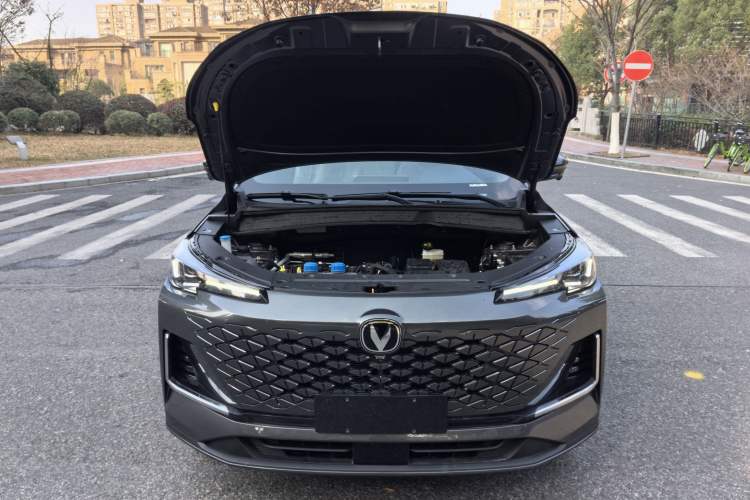 Used Changan CS55PLUS PHEV 2025 Smart New Blue Whale 125km Ultra-Range Edition
