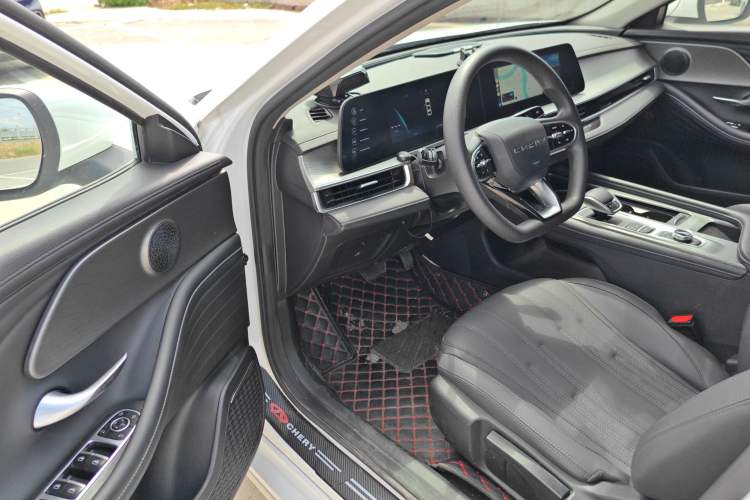 Used Chery Fengyun A8 2024 127 ZHU FENG Version