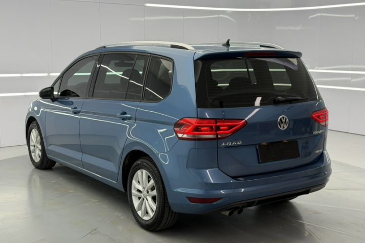 Used Volkswagen Touran 2018 Volkswagen Touran L 280TSI DSG Comfort Edition 7 Seats China VI Standard
