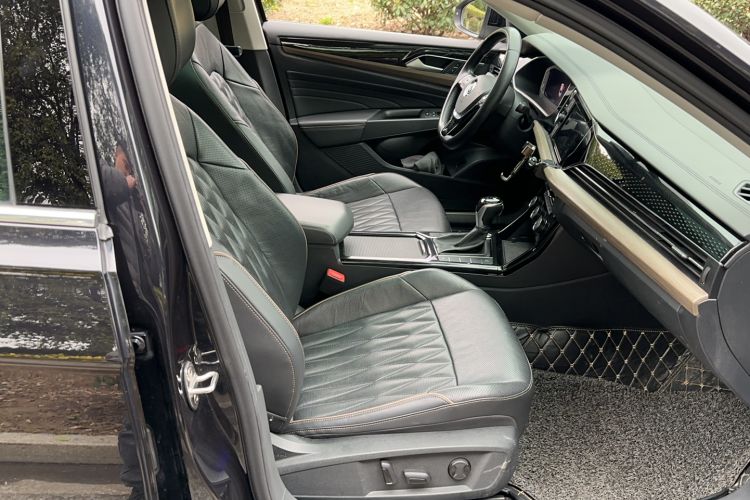 Used Volkswagen Passat 2019 380TSI Luxury Edition China VI Standard