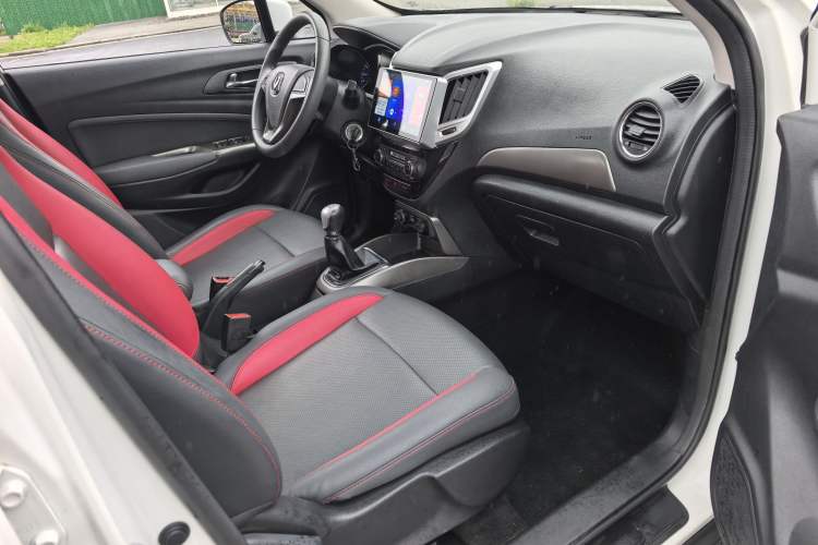 Used CHANGAN CS15 2016 1.5L Manual Fashion Edition
