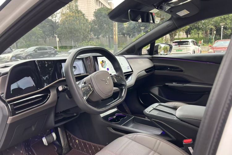 Used Hongqi EH7 2024 820 Pro Interior 9