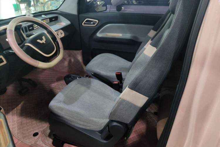 Used Wuling Hongguang MINIEV 2022 Macaron Premium Model – Lithium Iron Phosphate