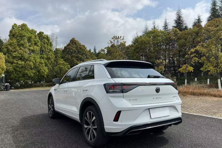Used Volkswagen T-ROC 2025 Facelift Model 2 300TSI DSG Two-Wheel Drive Chenguang Edition
