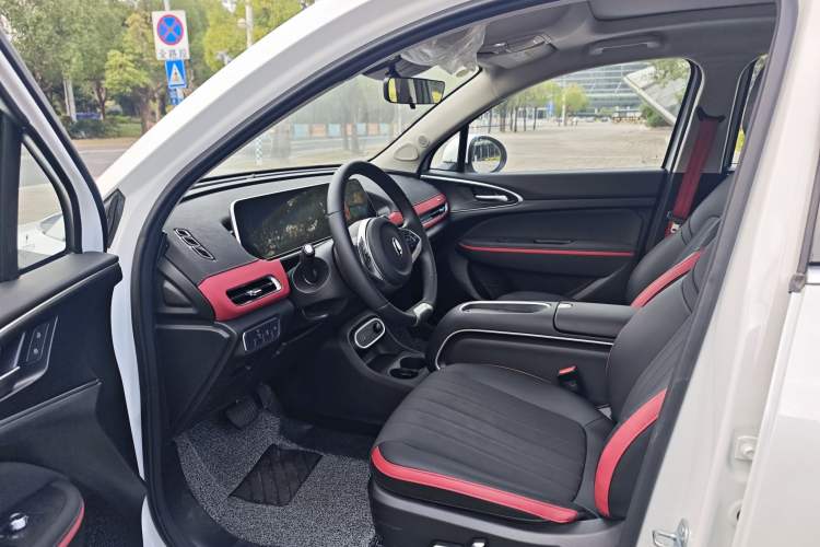 Used ORA Good Cat GT 2024 Revised Edition Mulan Version 401 km Luxury Grade
