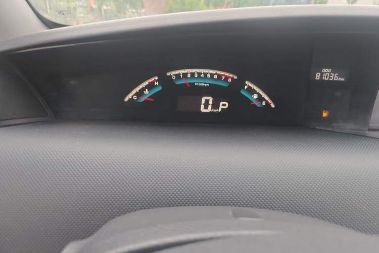 Used Luxgen Great 7 MPV 2016 2.0T Luxury Model Odometer Close Up