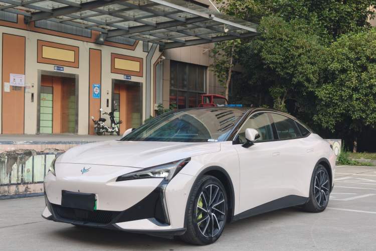 Used ARCFOX Alpha S5 2024 708MAX 200kW