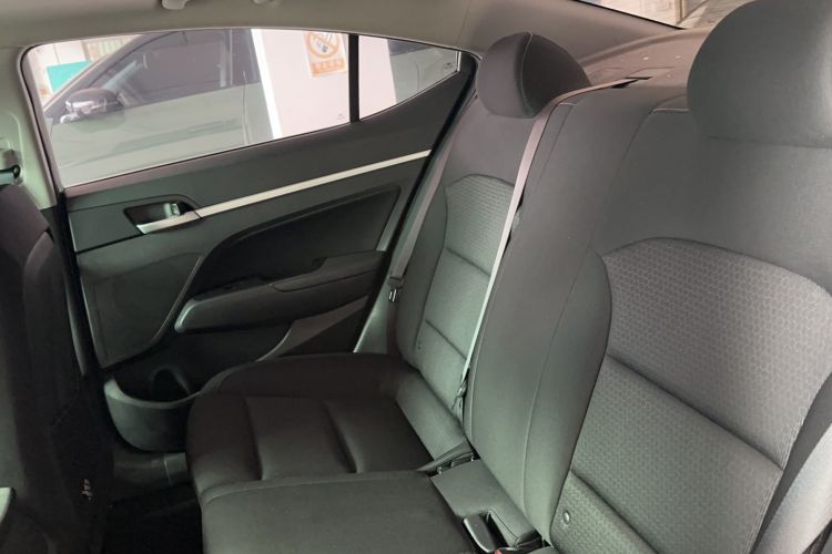 Used Hyundai Elantra (6th Generation / Lingdong) 2016 1.6L Automatic ZhiXuan – Elite Version Interior 8
