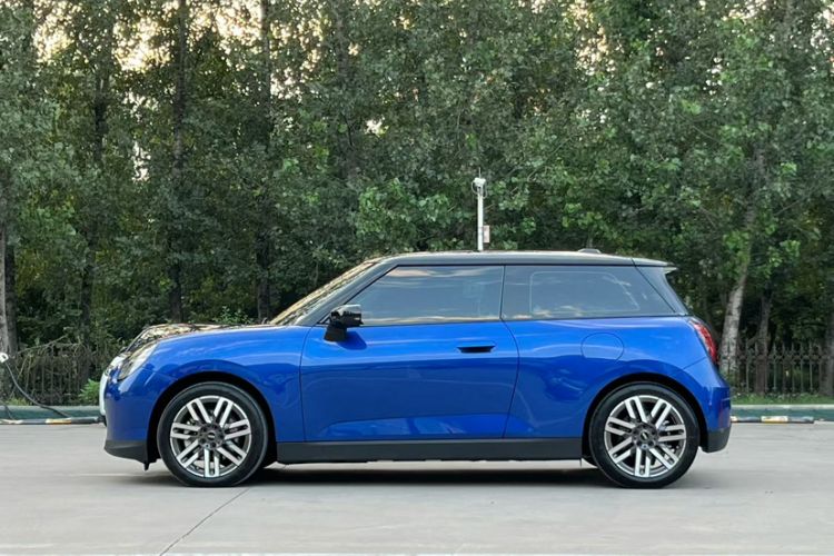 Used MINI Electric MINI COOPER 2024 456km COOPER E Classic Edition
