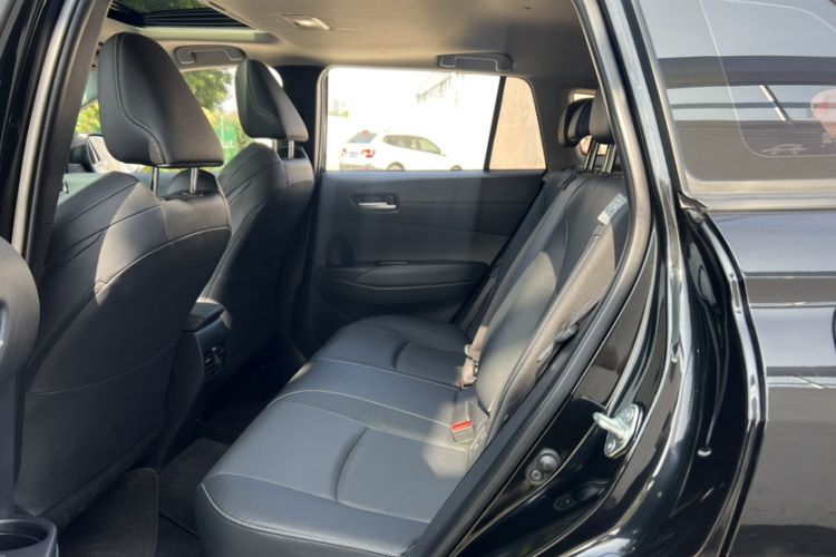 Used Toyota FRONTLANDER 2023 2.0L Smart Electric Hybrid Dual-Engine Luxury Edition Interior 2