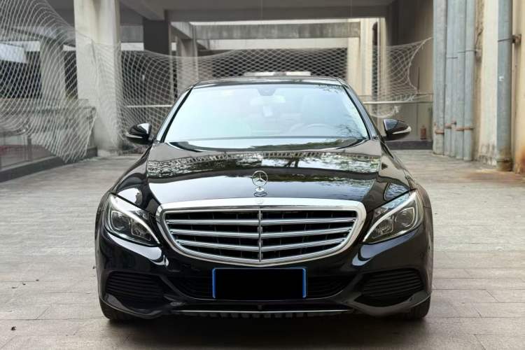 Used Mercedes-Benz C-Class 2015 Facelift C 200 L Exterior 5