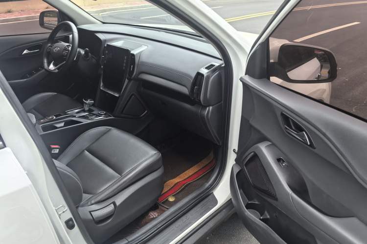 Used Hyundai ix35 2021 240TGDi DCT Two-Wheel-Drive GLS Leading Edition Interior 8