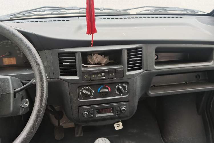 Used Wuling Zhiguang 2015 1.2L Practical LS-I Model