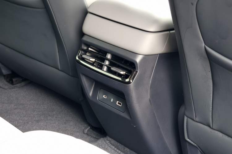 Used Lynk & Co 07 2024 EM-P 126 Long-Range Ultra