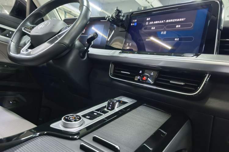 Used Volkswagen Tavendor 2023 380TSI Four-Wheel Drive R-Line First Edition Interior 7