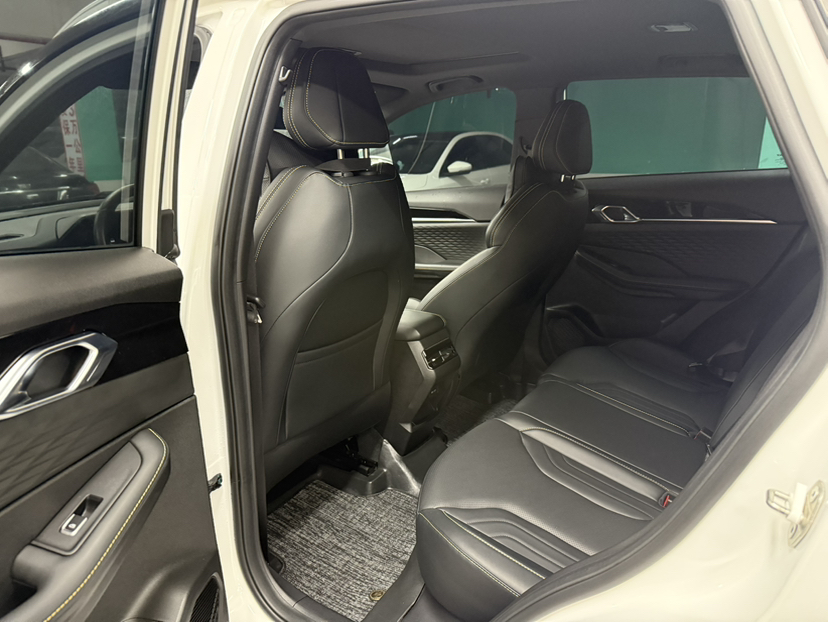 Geely Auto Coolray 2025 Bin Yue L 1.5TD DCT Star Diamond — снимка 17