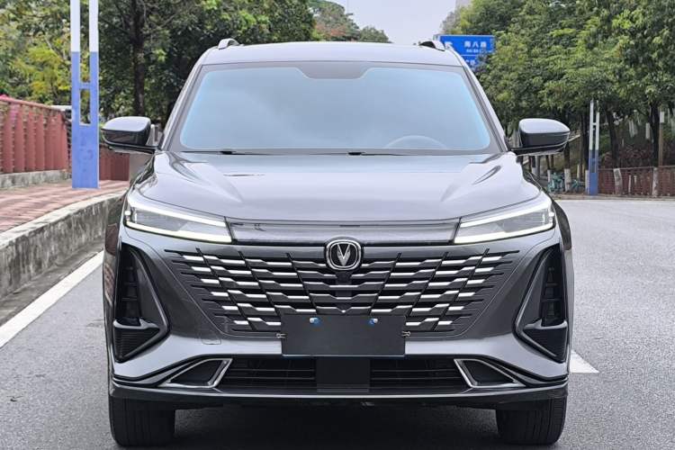 Used Changan CS75 PLUS 2023 3rd Generation 1.5T Automatic Prestige Model
