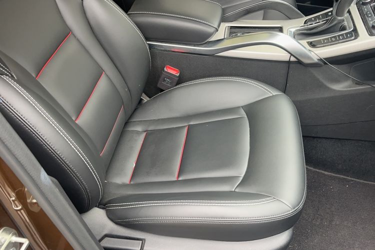 Used Geely Auto Emgrand X7 Sport 2018 1.8TD Automatic Two-Wheel Drive Smart Connect 4G Internet Edition