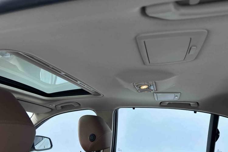 Used BMW 3 Series 2015 320Li Luxury Design Package Headliner